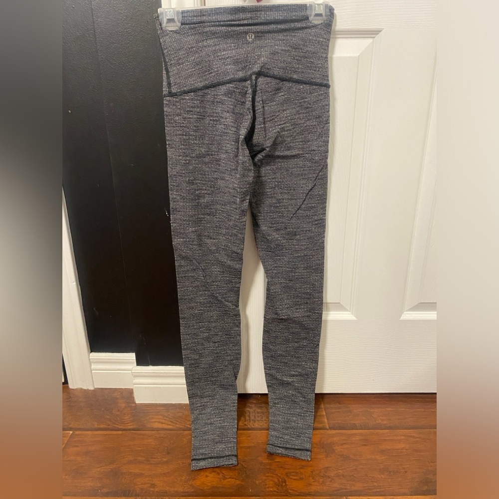 Gray women’s lulu Leggings